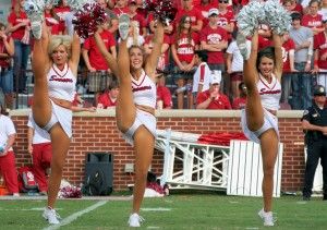 Kicking Cheerleaders - Super Sexy